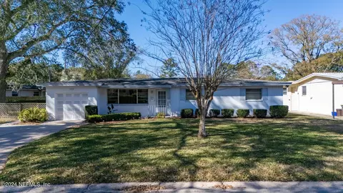 2536 Provost Rd E, Jacksonville, FL 32216