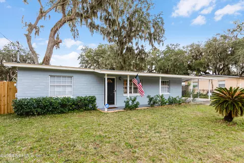 1128 Sebago Ave N, Atlantic Beach, FL 32233