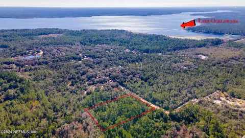 122 Robin Rd, Palatka, FL 32177