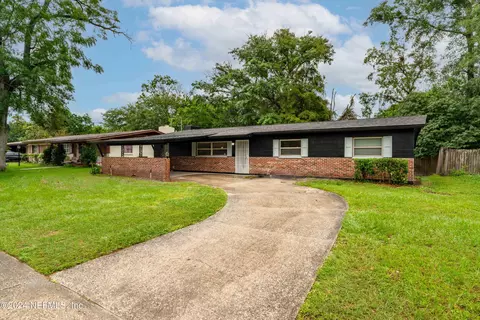 5829 Tempest St, Jacksonville, FL 32244