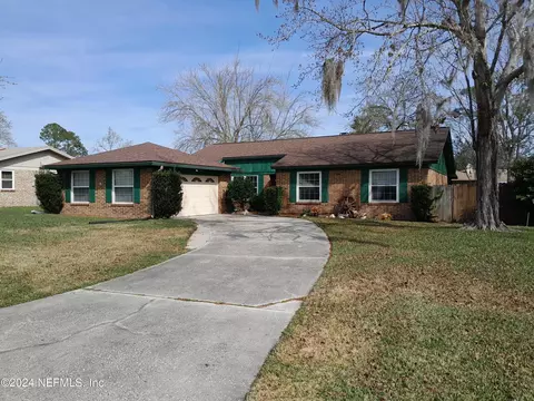 2716 Lexington Dr, Orange Park, FL 32073