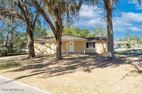 375 Centura Dr, Orange Park, FL 32073