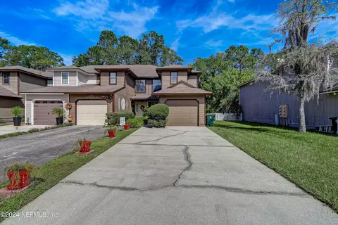 3957 Laurelwood Dr, Jacksonville, FL 32257