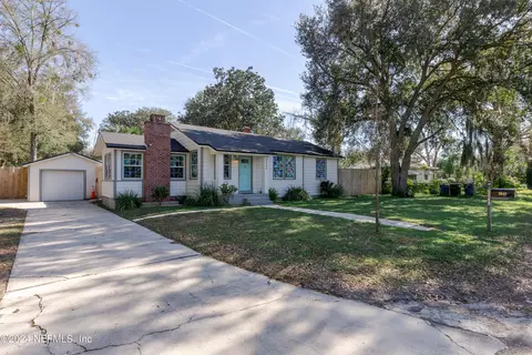 9049 Jackson Ave, Jacksonville, FL 32208