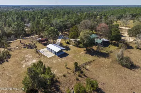 8203 Forest Hills Rd, Melrose, FL 32666