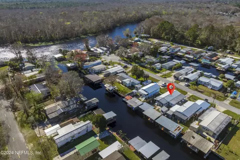 142 Smith Ln, Satsuma, FL 32189