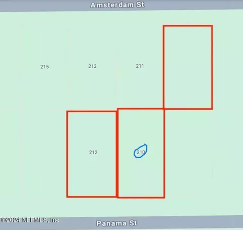 210 Panama St, Interlachen, FL 32148