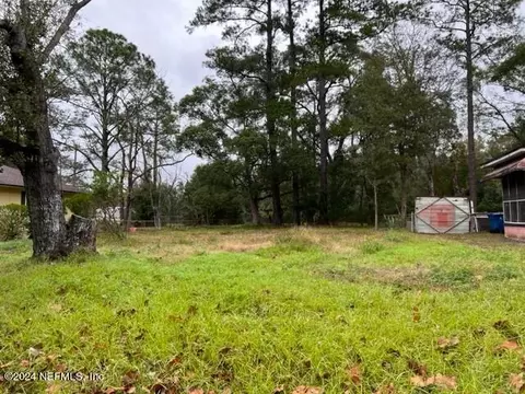 5213 Bunche Dr, Jacksonville, FL 32209