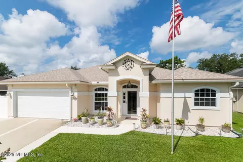 3028 Southbank Cir, Green Cove Springs, FL 32043