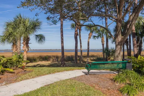 10 Andalusia Ct, Saint Augustine, FL 32086