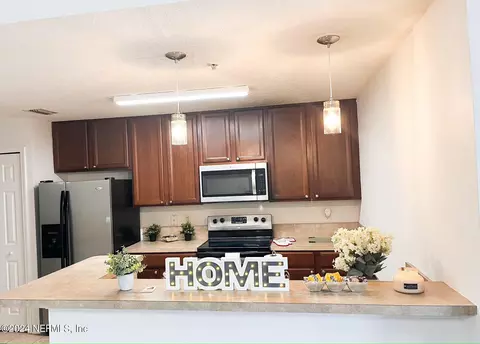 7047 Deer Lodge Cir #107, Jacksonville, FL 32256