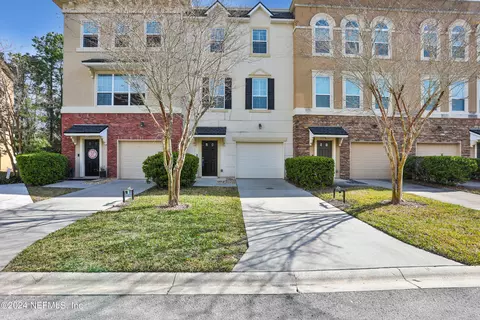 4417 Ellipse Dr, Jacksonville, FL 32246