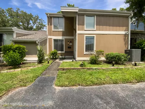 8712 Como Lake Dr #8712, Jacksonville, FL 32256