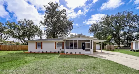 5736 College Ln, Jacksonville, FL 32211