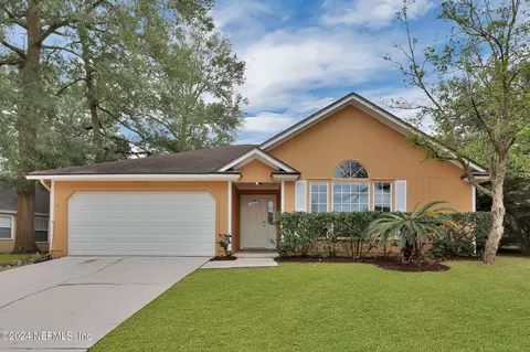 7752 Spring Branch Dr N, Jacksonville, FL 32221