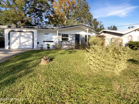 2032 Kusaie Dr, Jacksonville, FL 32246