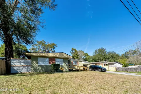 7250 Pineville Dr, Jacksonville, FL 32244