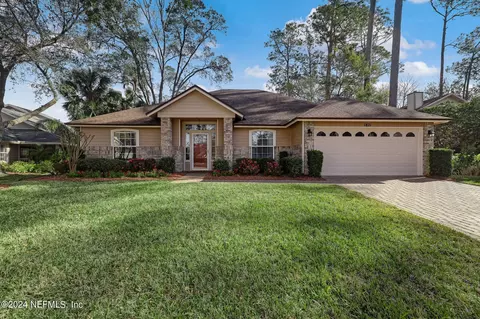 1821 Blue Heron Ln, Jacksonville Beach, FL 32250