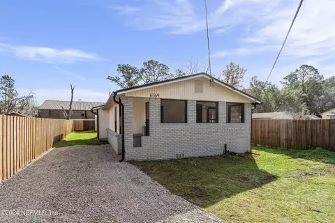 6369 Jammes Rd, Jacksonville, FL 32244