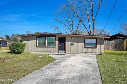 939 Memorial Park Cir, Jacksonville, FL 32221