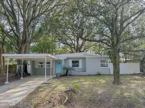 2534 Community Rd, Jacksonville, FL 32207
