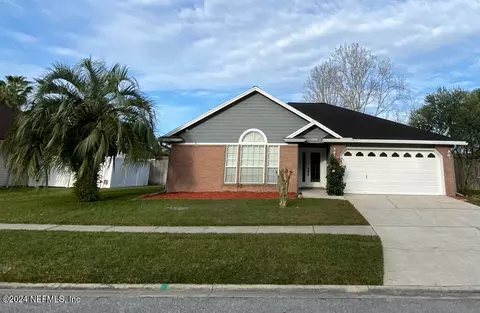 11872 Mountain Ash Rd E, Jacksonville, FL 32223