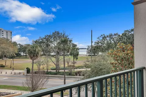 1661 Riverside Ave #302, Jacksonville, FL 32204