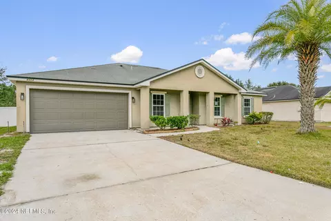 6413 Golden Field St, Jacksonville, FL 32218