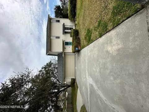1759 Farm Way, Middleburg, FL 32068