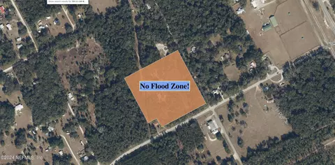 101 N 1st St, Satsuma, FL 32189