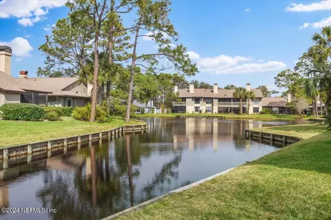 240 Cranes Lake Dr, Ponte Vedra Beach, FL 32082