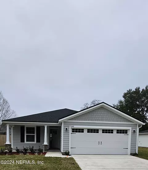 7040 Loves Dr, Jacksonville, FL 32222