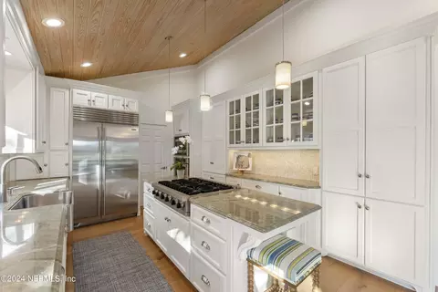 28 Lake Julia Dr S, Ponte Vedra Beach, FL 32082
