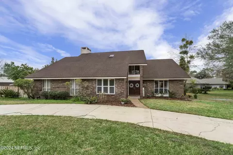 8017 Woodgrove Rd, Jacksonville, FL 32256