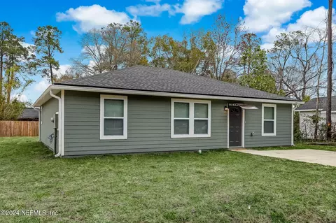 645 Moore St, Baldwin, FL 32234