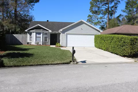 2232 Twin Pines Cir W, Jacksonville, FL 32246