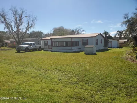 111 Browns Fish Camp Rd, Crescent City, FL 32112