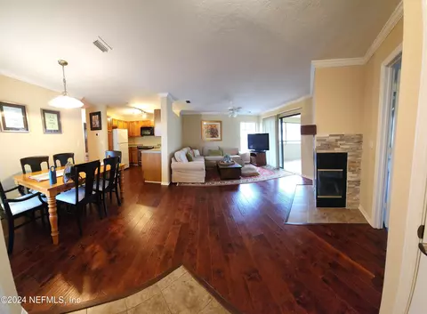 10150 Belle Rive Blvd #1402, Jacksonville, FL 32256