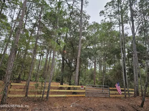 215 Northeast Blvd, Georgetown, FL 32139