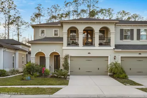 298 Wingstone Dr, Jacksonville, FL 32256
