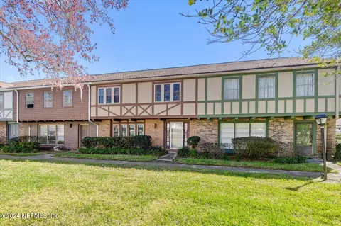 8210 Kensington Sq, Jacksonville, FL 32217