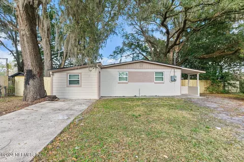 2501 Red Robin Dr, Jacksonville, FL 32210