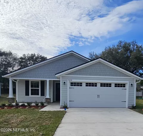7032 Loves Dr, Jacksonville, FL 32222