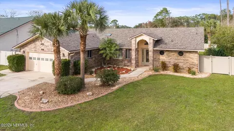 52 Wellington Dr, Palm Coast, FL 32164