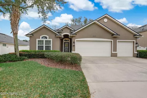 11704 Paddock Gates Dr, Jacksonville, FL 32223