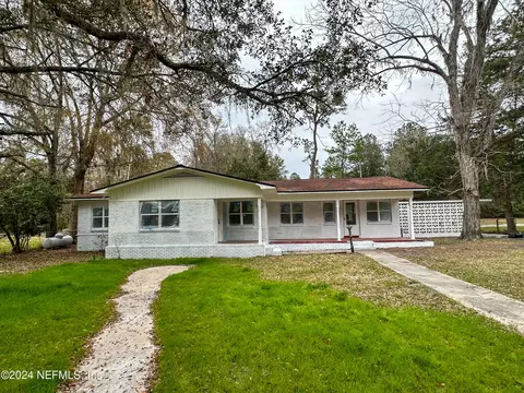 7260 SE County Line Rd, Lulu, FL 32061