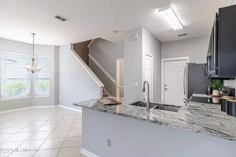 334 Pecan Grove Dr, Orange Park, FL 32073