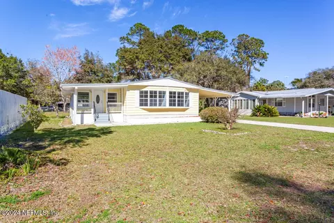 110 Ash St, Interlachen, FL 32148
