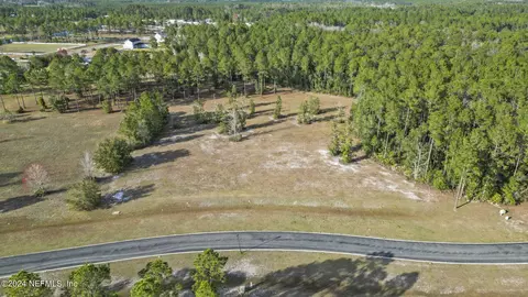10041 Kings Crossing Dr, Jacksonville, FL 32219