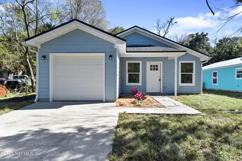 156 Aiken St, Saint Augustine, FL 32084 photo 1